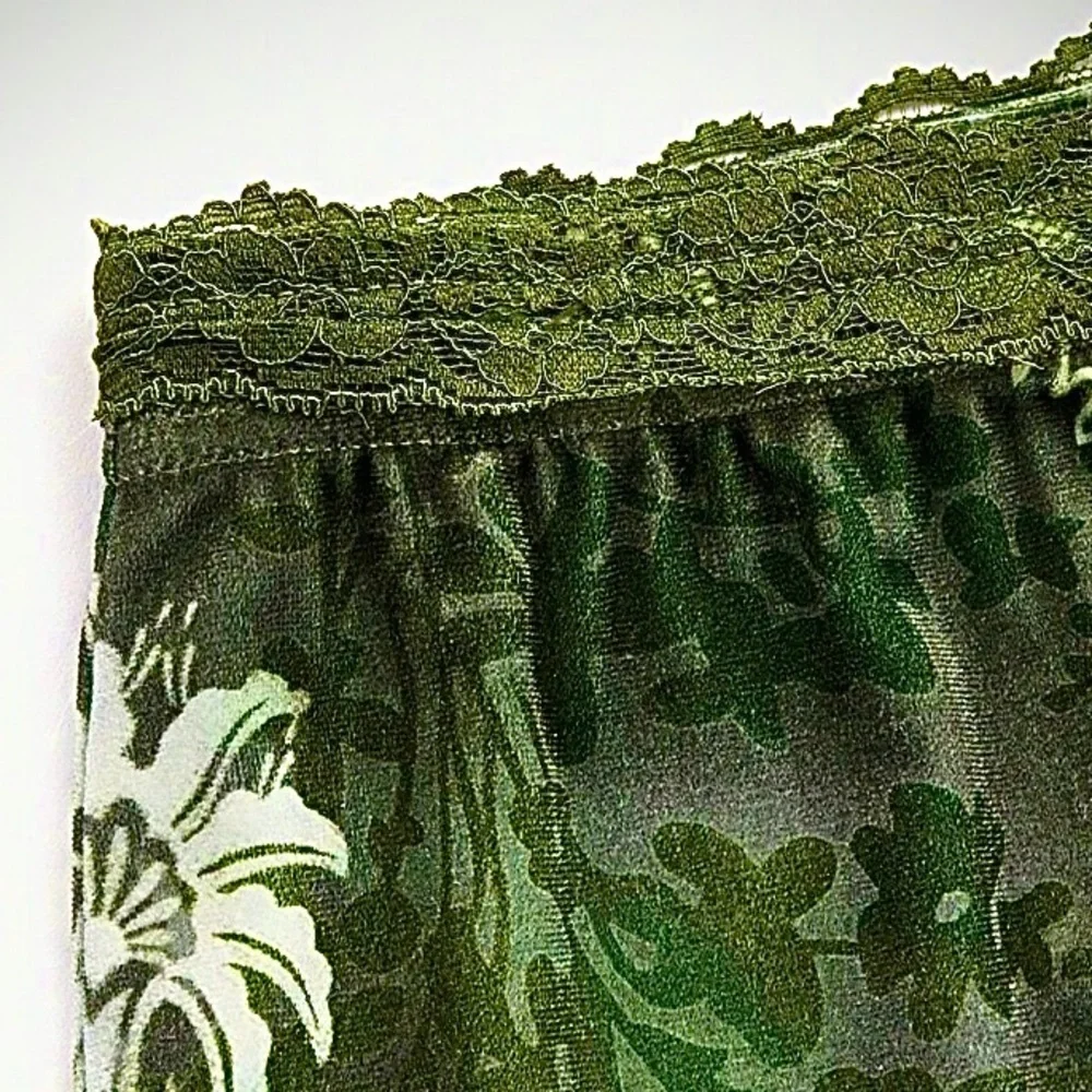 FLORAL A-LINE SHIMMER SKIRT | Shimmery Floral A-line Skirt | Women’s Size 6 - Picture 5 of 11